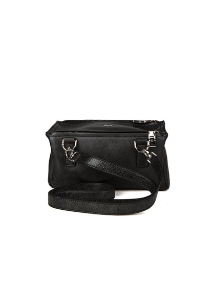 This Handbag by Givenchy for women in calfskin leather and gray presents a sculptural silhouette featuring a secure , ample , and versatile for a sculptural finish.