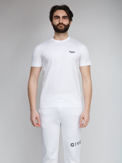 T-Shirt by Givenchy for men in cotton white features a plush silhouette, showcasing a sophisticated and for a truly plush finish.