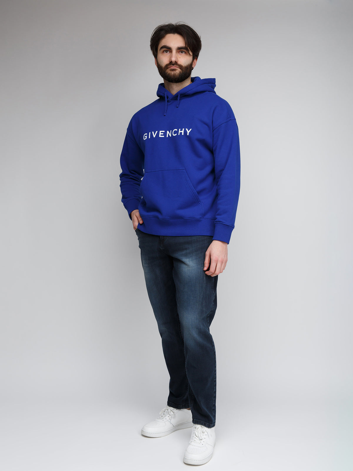 Sweatshirt Hoodie by Givenchy for men in cotton blue features a authentic silhouette, showcasing a sophisticated hooded neckline and authentic detail for a refined finish.