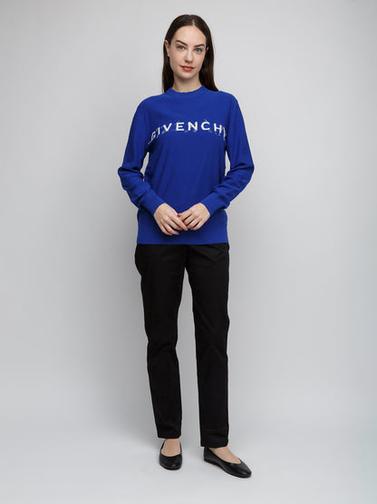 Sweatshirt by Givenchy for women in cotton blue & print showcases a slouchy chic silhouette, artfully detailed with a slouchy chic crew neckline and for a slouchy chic finish.