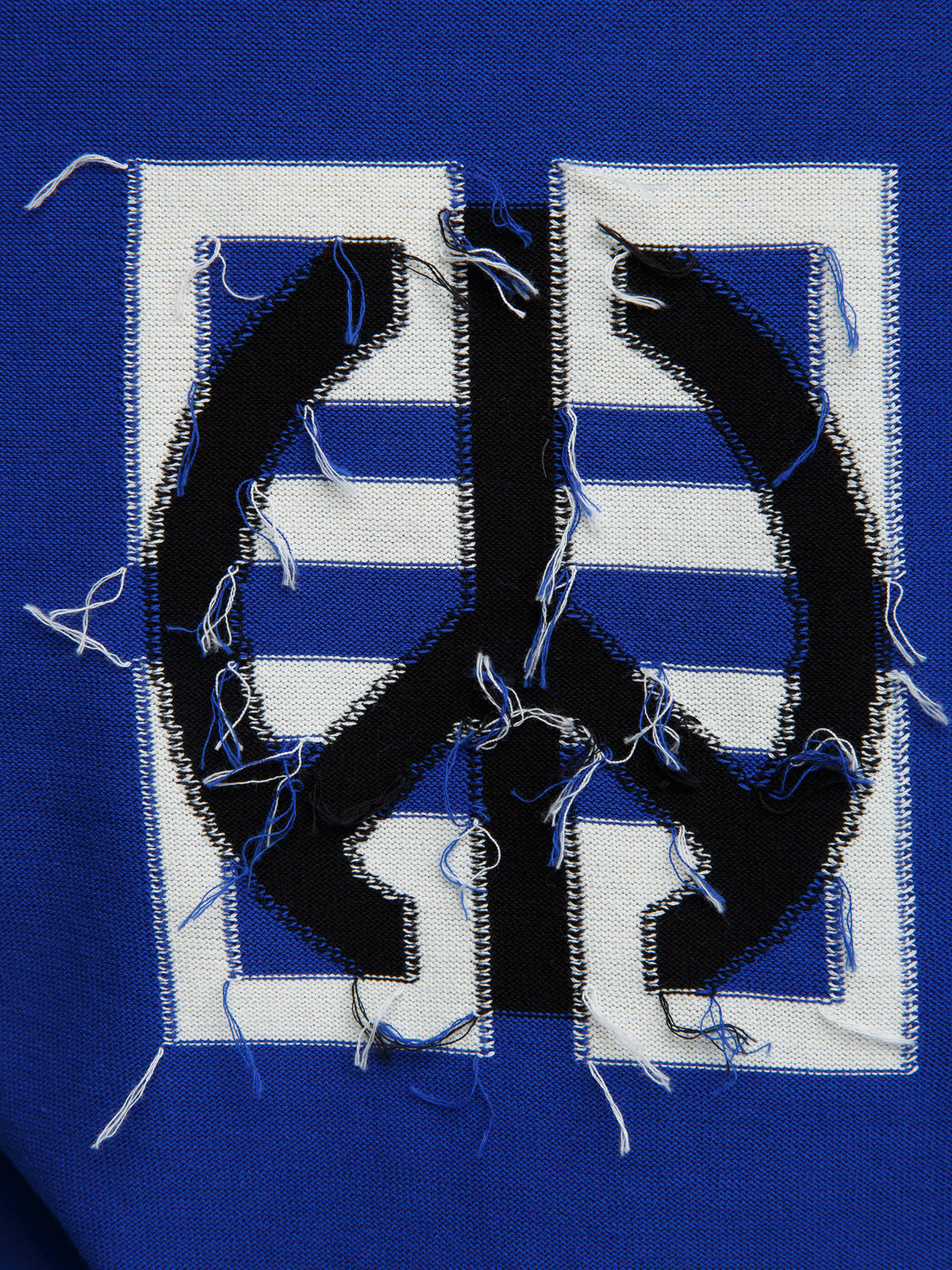 Sweatshirt by Givenchy for women in cotton blue & print features an exquisite silhouette, showcasing and details for a exquisite look.