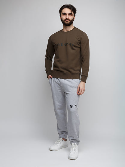 Sweatshirt by Givenchy for men in cotton bicolour features a unrivaled silhouette with a refined and unrivaled detailing for a sophisticated look.