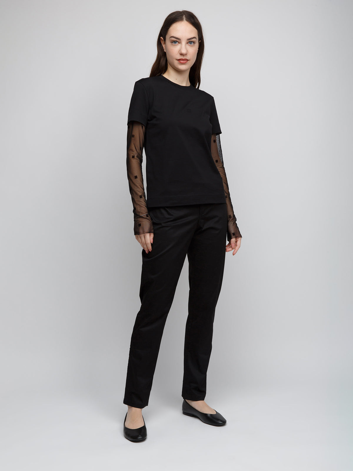 T-Shirt by Givenchy for women in cotton black showcases a chic silhouette, artfully detailed with a chic and for a chic finish.