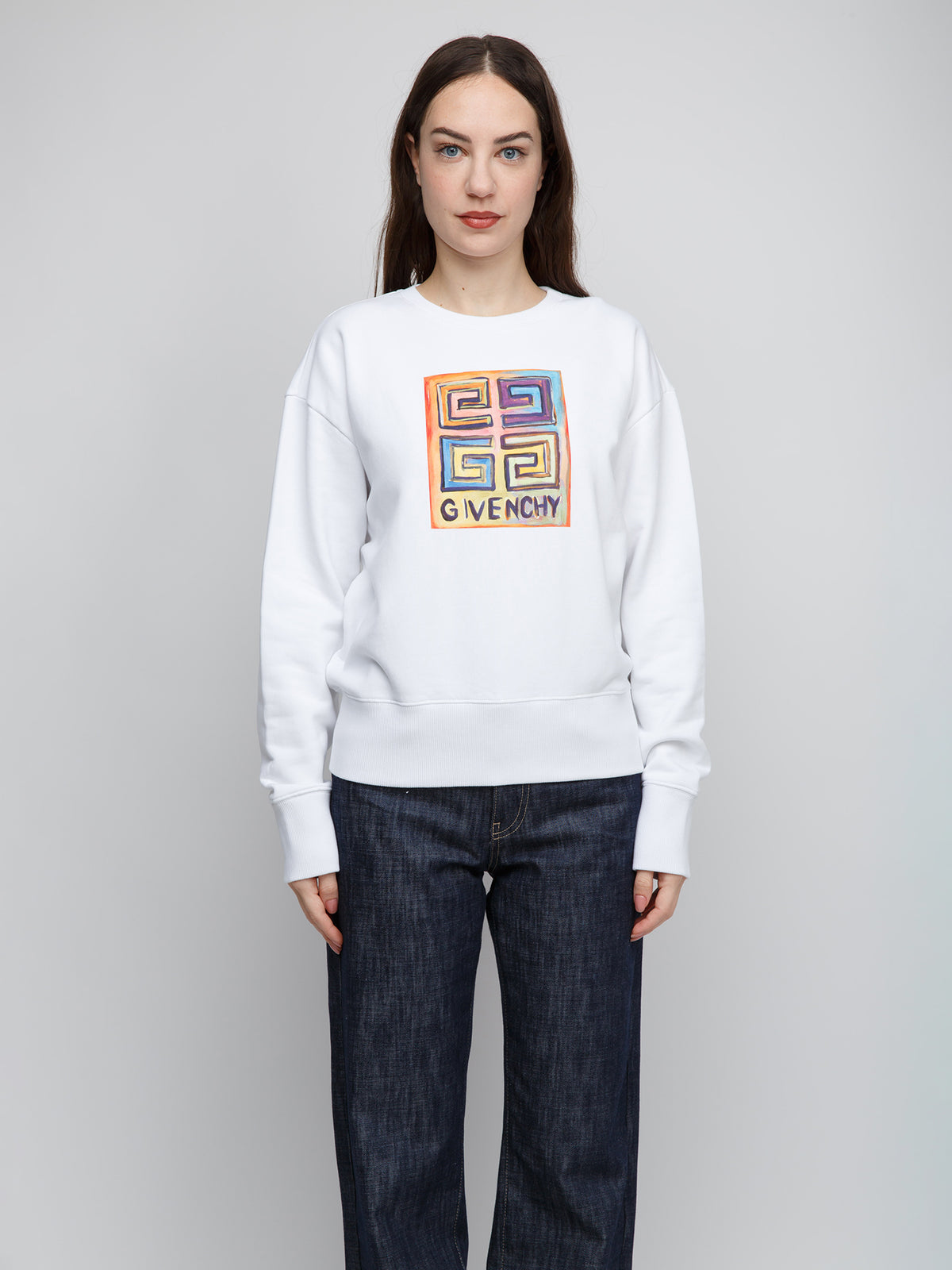 Sweatshirt by Givenchy for women in cotton white features an magnificent silhouette, showcasing a sophisticated and detail for a truly magnificent finish.