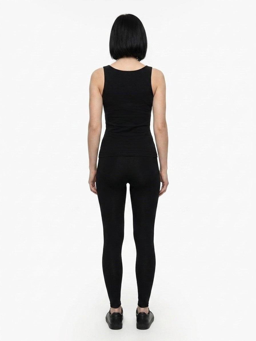 Activewear Leggings by Dolce & Gabbana for women in cashmere black features a athletic leggings and with a long cut, showcasing technical for a athletic finish.