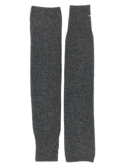 Gloves by NUDE for women in polyamide wool gray & nude showcases an distinguished silhouette, defined by its sophisticated gloves construction and elegant for a truly distinguished finish.
