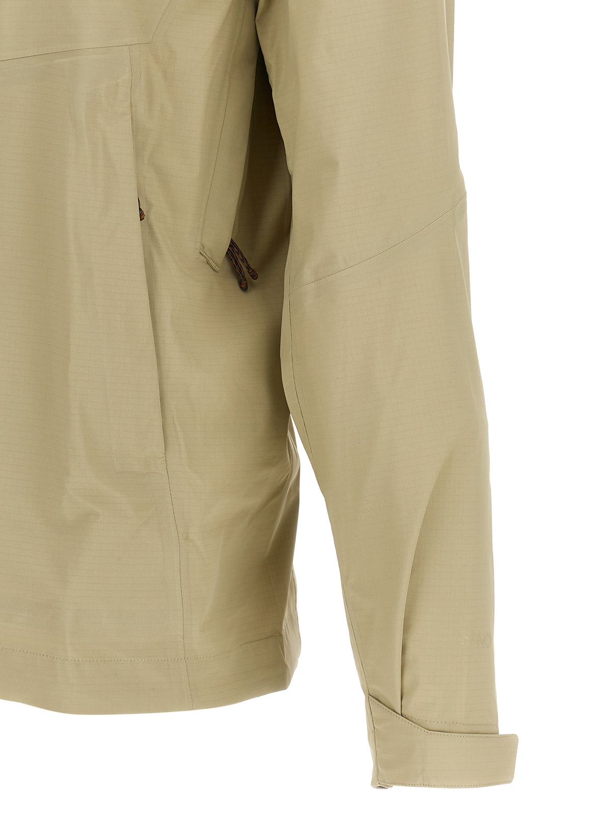 Hooded Windbreaker Jacket by PATAGONIA for men in nylon beige features an enduring silhouette, showcasing technical water-resistant, pockets, hooded & windproof and a sophisticated hooded neckline for a truly enduring aesthetic.