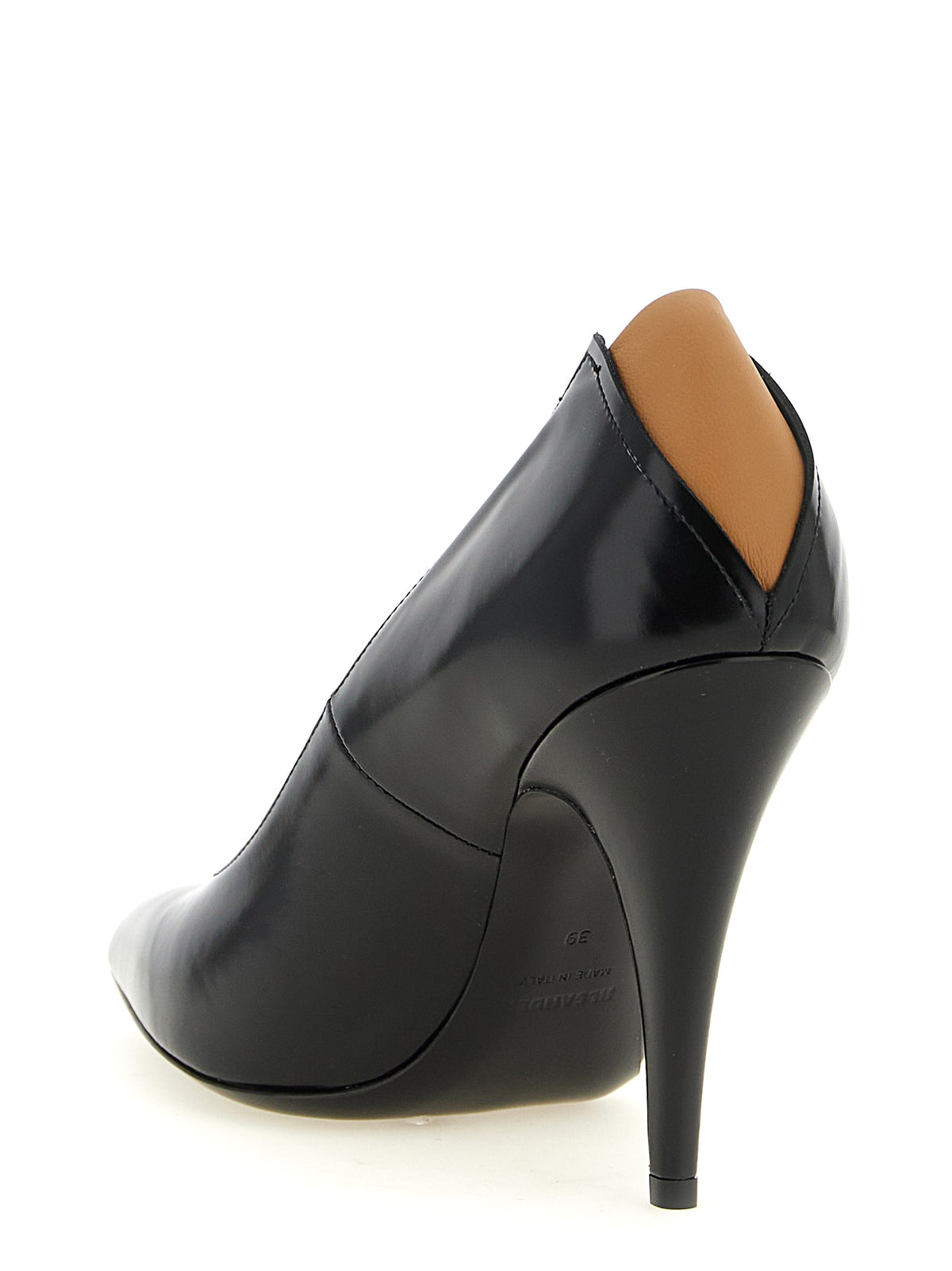 High-Heel Stiletto Pumps Heels by Jil Sander for women in bos taurus calfskin leather black & camel showcases a exquisite silhouette, perfectly accentuating Alma Women's Bos Taurus Calfskin Leather High-Heel Stiletto Pumps Heels with a exquisite stiletto high-heel and exquisite .