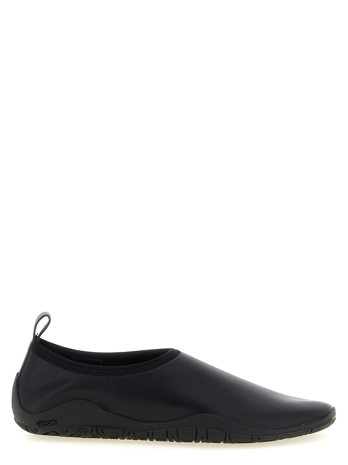 Slippers Flat Shoes by Jil Sander for women in polyester polyethylene polyurethane & rubber black showcases a enchanting silhouette as part of the Women's Polyester Polyethylene Polyurethane & Rubber Slippers Flat Shoes collection, defined by a enchanting and for a enchanting look.