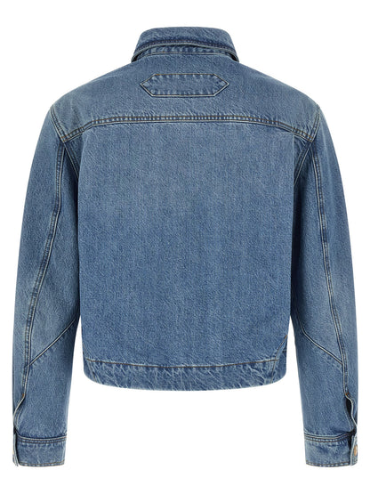 Trucker Jacket by Jacquemus for men in denim cotton blue & signature presents a effortlessly chic silhouette, showcasing a sophisticated and premium for a truly effortlessly chic finish.