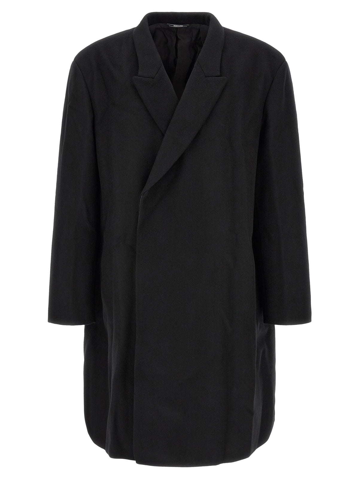 Overcoat by Kiko Kostadinov for men in satin wool black showcases a architectural silhouette, artfully detailed with a distinctive and functional for a architectural finish.