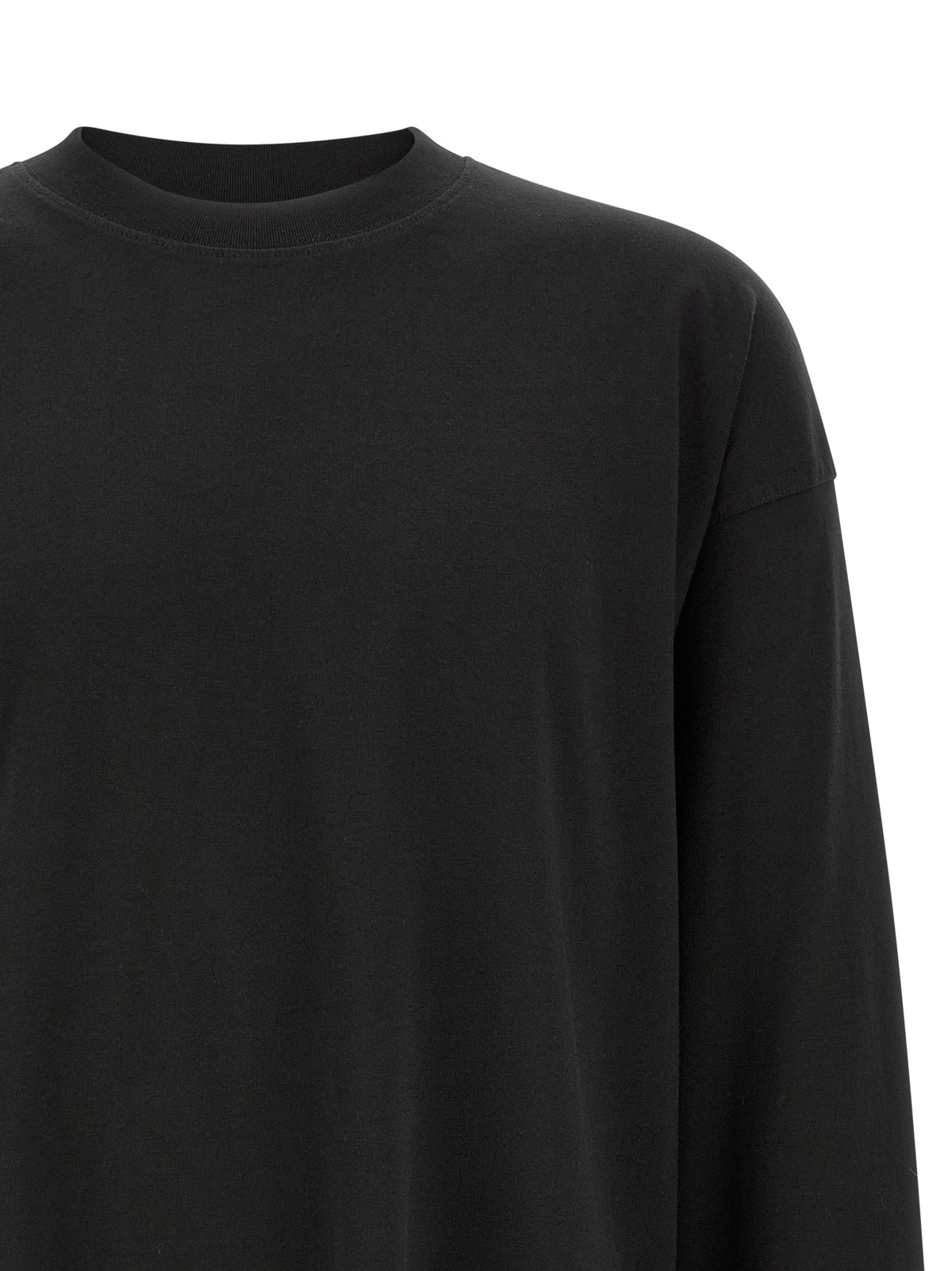 T-Shirt by Dries Van Noten for men in cotton black showcases a unassuming silhouette, artfully detailed with a refined crew neckline and unassuming for a sophisticated, contemporary look.