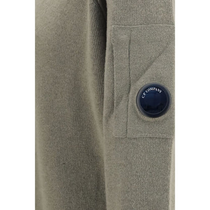 Sweatshirt by C.P. Company for men in polyamide & merino wool bicolour features an magnificent silhouette, showcasing a sophisticated and detail for a truly magnificent finish.