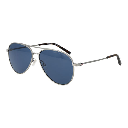 Sunglasses by Tommy Hilfiger for men in metal silver features an effortlessly chic aviator full-rim frame design with silver coloured frame detailing and non-polarized category-3-dark-tint lens for a effortlessly chic aesthetic.