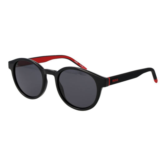 Sunglasses by Hugo Boss for men in plastic black features an timeless full-rim panto frame design with black coloured frame frames and non-polarized category-3-dark-tint lens for a timeless finish.