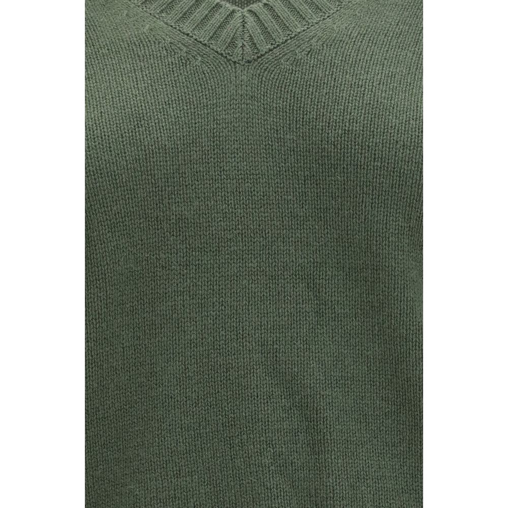 Sweater by Allude for women in cashmere bicolour showcases a sumptuous silhouette, artfully finished with a sumptuous and for a sophisticated, sumptuous look.