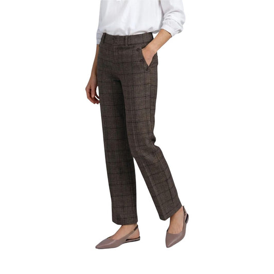 Trousers by Street One for women in stretch polyester & viscose brown & patterned presents a perennial silhouette, meticulously tailored with a straight-leg & regular-fit cut, long finish, and an elegant .