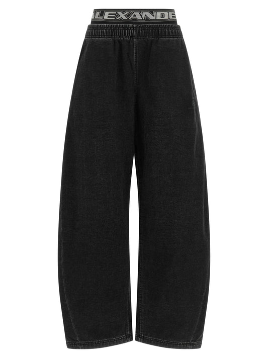Jeans by Alexander Wang for women in denim cotton black & jacquard features an sophisticated and relaxed-fit with a precise long, creating a sophisticated and sophisticated silhouette.