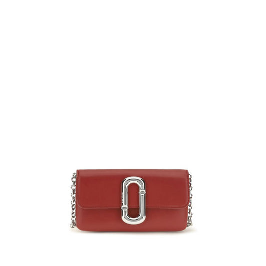 2-in-1 Shoulder & Crossbody Flap Bag by Marc Jacobs for women in saffiano calf leather & twill red & signature features a enviable silhouette, showcasing a secure flap & magnetic, ample cardholder, and enviable crossbody-strap & shoulder-strap for a enviable finish.