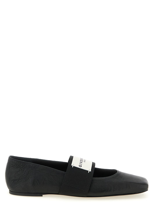 Ballet Flat Shoes by Givenchy for women in lambskin leather & rubber black showcases a dynamic silhouette, artfully capturing Heart Women's Lambskin Leather & Rubber Ballet Flat Shoes through its distinctive and elegant square toe style.