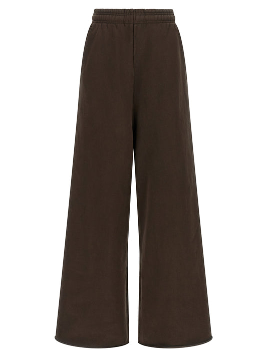 Joggers by Entire Studios for women in cotton brown presents a tailored silhouette, showcasing a tailored wide and long cut with a refined for a truly tailored aesthetic.