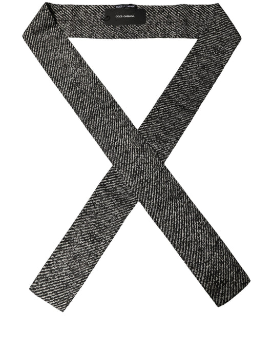Scarf by Dolce & Gabbana for men in silk & tweed black, white, patterned & herringbone presents a cosy silhouette, artfully capturing the sophisticated design and premium aesthetic of the Silk & Tweed Rectangular Scarf.