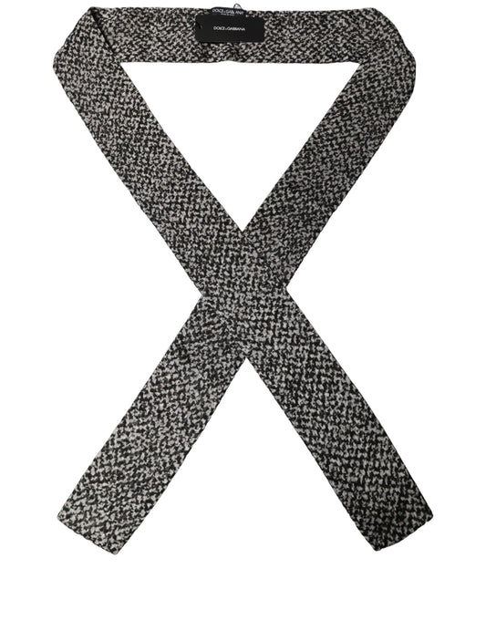 Scarf by Dolce & Gabbana for men in silk & tweed black, white, patterned & herringbone presents a cosy silhouette, artfully capturing the sophisticated design and premium aesthetic of the Silk & Tweed Rectangular Scarf.