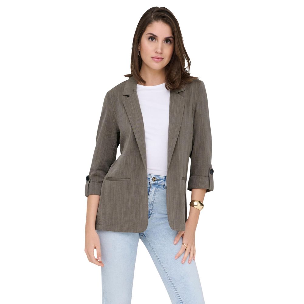 Blazer by Only for women in nylon polyester & viscose beige presents a distinguished silhouette, detailed with a distinguished lapel neckline and distinctive for a truly sophisticated finish.