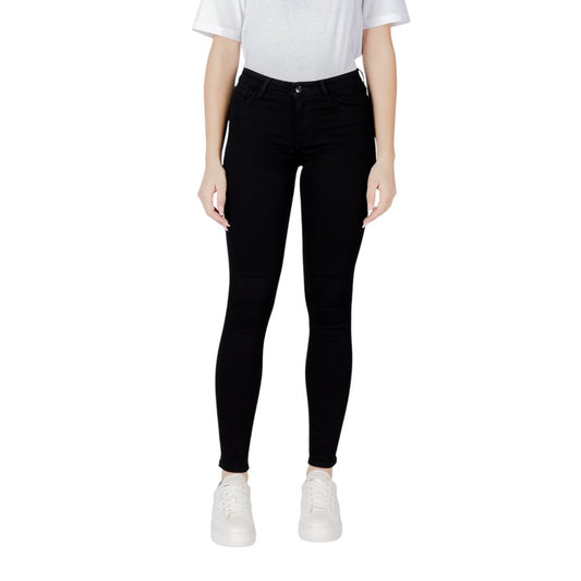 Jeans by Armani Exchange for women in stretch denim cotton polyester black presents a tailored silhouette, showcasing a tailored skinny & slim and long cut with a refined for a truly tailored aesthetic.