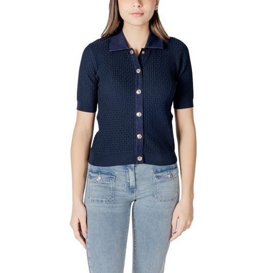 Shirt by Morgan De Toi for women in polyamide polyester viscose blue showcases a sharp silhouette, elegantly detailed with a sharp and sharp short-sleeve.