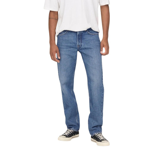 Jeans by Only & Sons for men in denim cotton blue features an sophisticated and straight, relaxed-fit & regular-fit with a precise long, creating a sophisticated and sophisticated silhouette.