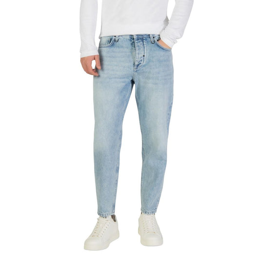 Jeans by Antony Morato for men in denim cotton light-blue features an refined tailoring silhouette, showcasing a premium relaxed-fit, regular-fit & wide with a and long cut for a refined tailoring look.