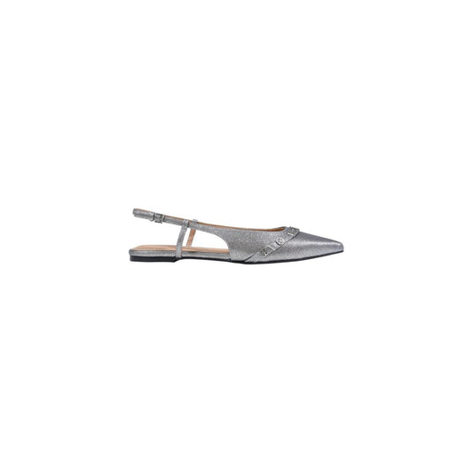 Platform Slingback Pumps Heels by Guess for women in polyamide polyester & cotton gray features an captivating silhouette, showcasing the elegant Women's Polyamide Polyester & Cotton Platform Slingback Pumps Heels design with a platform and a sophisticated pointed toe style.