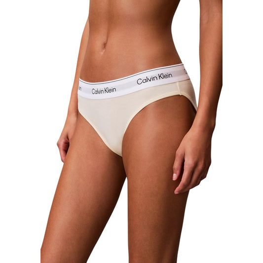 This Underpants by Calvin Klein Underwear for women in stretch cotton & modal beige features an flawless silhouette, showcasing the sophisticated design and flawless finish of the Women's Stretch Cotton & Modal Underpants.