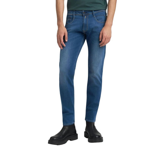 Jeans by Replay for men in stretch denim cotton blue features an refined tailoring silhouette, showcasing a premium skinny & slim with a and long cut for a refined tailoring look.