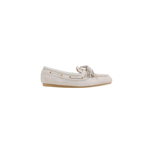 Platform Pumps Heels by Liu Jo for women in suede leather white features an effortlessly chic silhouette from the Women's Suede Leather Platform Pumps Heels collection, showcasing a platform and effortlessly chic for a effortlessly chic look.