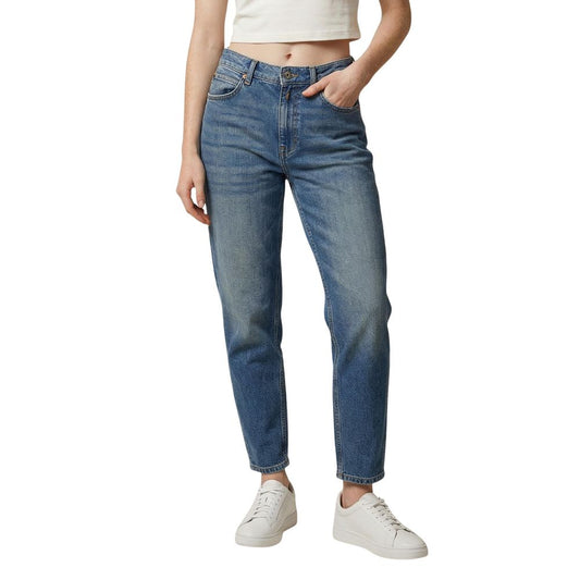 Jeans by Replay for women in stretch denim cotton blue features an refined tailoring silhouette, showcasing a premium relaxed-fit with a high rise and long cut for a refined tailoring look.