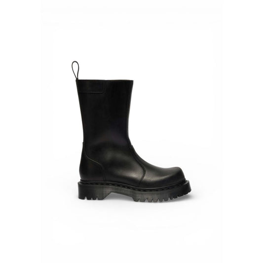 Ankle Mid-Calf Winter Boots by Dr. Martens for women in calf leather black & signature features an avant-garde Women's Calf Leather Ankle Mid-Calf Winter Boots silhouette, defined by a sophisticated and a avant-garde .