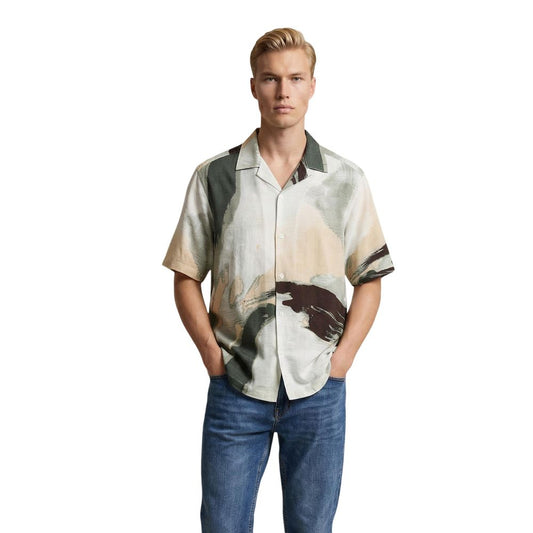 Shirt by Only & Sons for men in viscose bicolour & print features an polished silhouette, showcasing a sophisticated and short-sleeve detail for a truly polished finish.