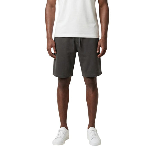 Shorts by Armani Exchange for men in cotton green & signature features a sharp silhouette, meticulously detailed with a sharp , a short cut, and a sophisticated .