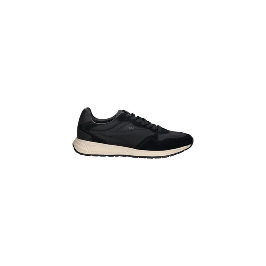 Athletic Sneakers by Guess for men in polyamide polyester & polyurethane black & signature showcases a architectural silhouette, artfully capturing the essence of the Aria Men's Athletic Polyamide Polyester & Polyurethane Sneakers with its signature architectural athletic style construction.