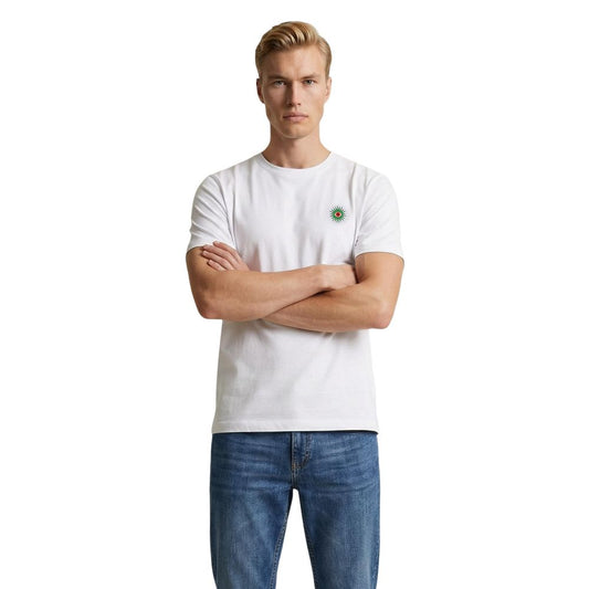 T-Shirt by Only & Sons for men in organic cotton natural & white showcases a fashionable silhouette, elegantly detailed with a fashionable short-sleeve and round neckline for a sophisticated, high-fashion look.