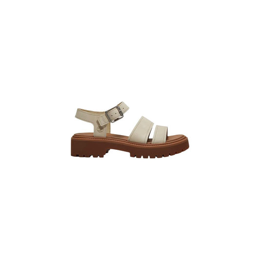 Platform Ankle Strap Sandals by Timberland for women in leather and beige presents a captivating silhouette, showcasing the signature style of the Women's Leather Platform Ankle Strap Sandals with a captivating platform and captivating .
