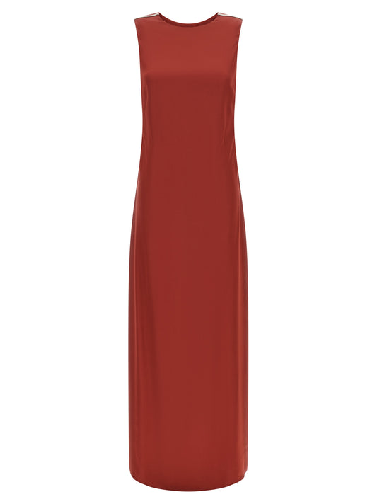 Dress by Peserico for women in viscose red & terracotta features an cute silhouette, detailed with a and v-neck neckline that elegantly flows into a cute long.
