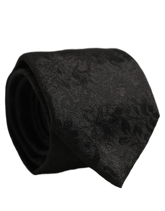 This Necktie by Dolce & Gabbana for men in silk black, patterned, floral & jacquard presents a effortless chic silhouette from the Silk Necktie collection, offering a effortless chic finish for a truly effortless chic look.