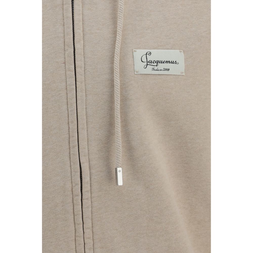 Sweatshirt Hoodie by Jacquemus for men in cotton beige features an dramatic silhouette, showcasing a sophisticated and dramatic for a refined, modern aesthetic.