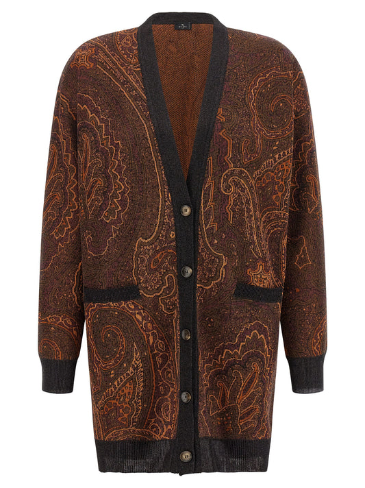 Cardigan by Etro for women in viscose brown, horn, patterned, paisley & jacquard showcases a luxurious silhouette, meticulously detailed with a sophisticated v-neck neckline and for a refined finish.