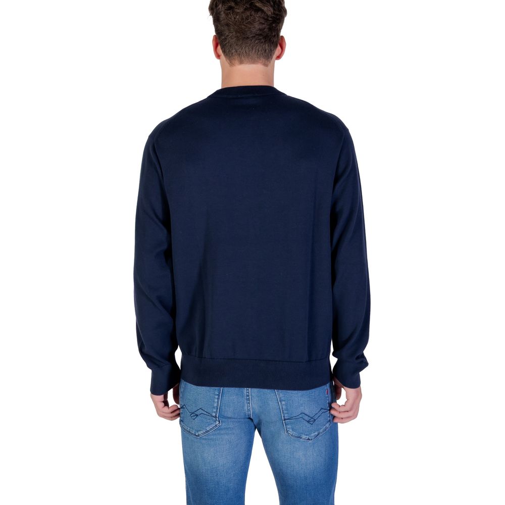Sweatshirt by Calvin Klein Jeans for men in cotton blue presents a smart casual silhouette, featuring a smart casual crew neckline and for a sophisticated look.