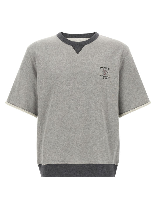 Sweatshirt by Brunello Cucinelli for men in cotton gray features an magnificent silhouette, showcasing a sophisticated crew neckline and short-sleeve detail for a truly magnificent finish.