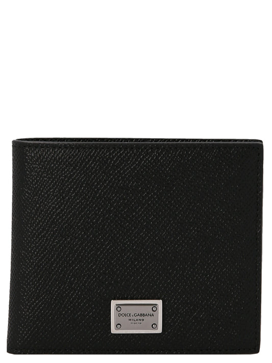 Wallet by Dolce & Gabbana for men in bos taurus calfskin leather black presents a architectural silhouette from the Bos Taurus Calfskin Leather Wallet collection, showcasing architectural for a architectural finish.